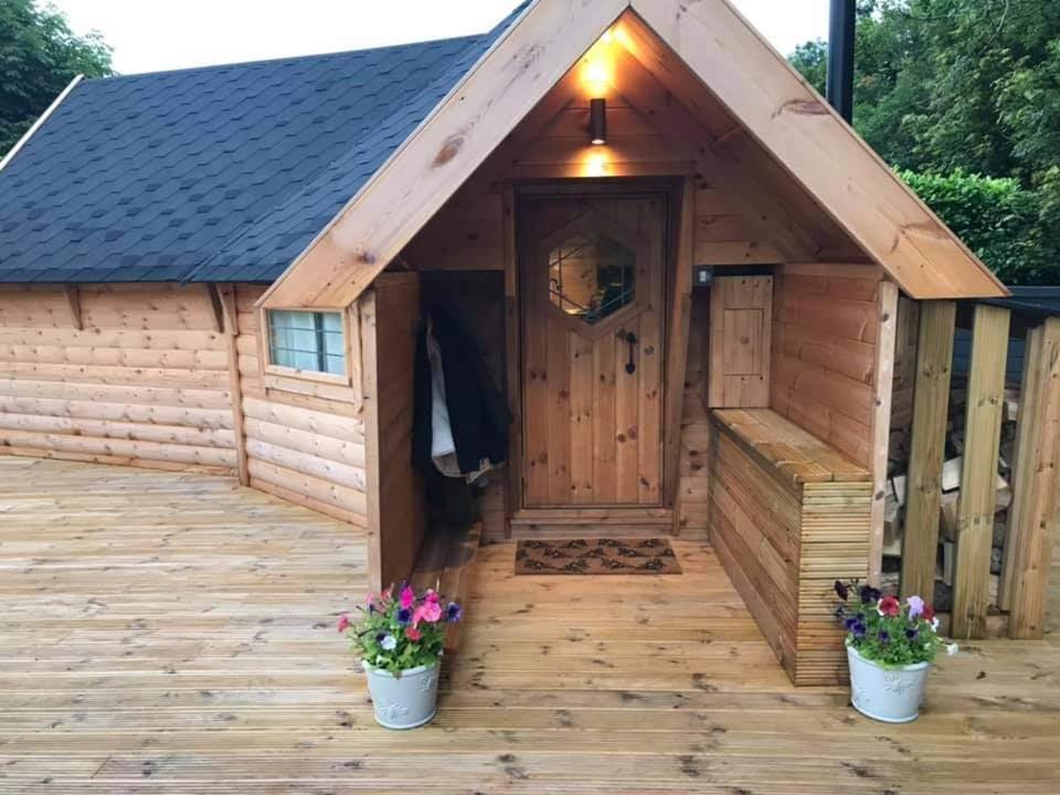 The Hive - Unique Log Cabin With Wood Burning Stove Ludchurch Екстериор снимка